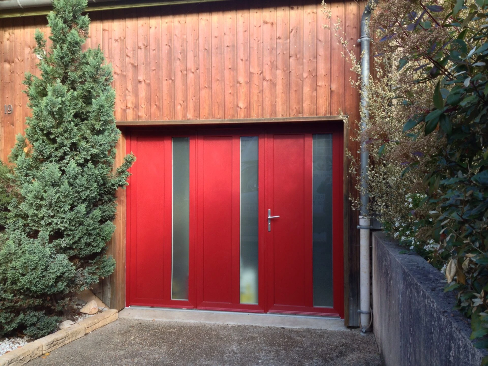 Porte pliante rouge